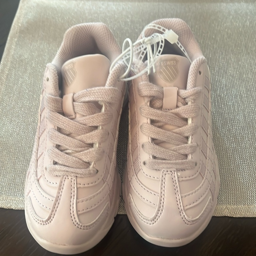 lavender sneakers US 11 toddlers k Swiss NWOT